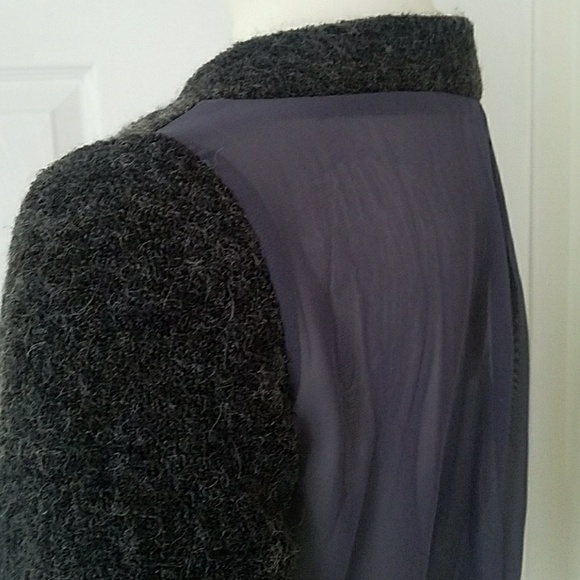 XO Crop Chiffon back V-Neck jumper - Picture 3 of 8